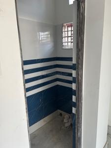 Bathroom Image of 1150 Sq.ft 3 BHK Apartment / Flat for sale in North Dum Dum Bediapara Kolkata for Rs. 4000000