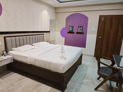 Bedroom Image of Colive Breda in Kharadi, Pune