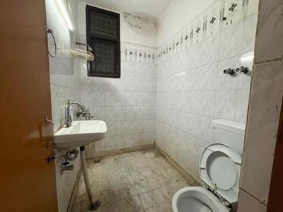 Image of 1250 Sq.ft 2.5 BHK Apartment / Flat for sale in Mahagun Moderne, Sector 78, Noida for Rs. 17500000