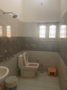 Bathroom Image of 1000 Sq.ft 2 BHK Builder Floor for rent in Chironwali Dehradun for Rs. 13000