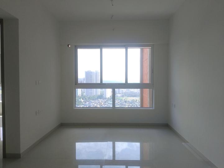 Wadhwa TW Gardens Main Image 1