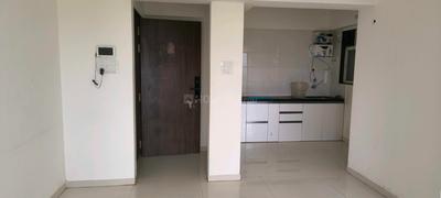 Kitchen Image of 924 Sq.ft 2 BHK Apartment / Flat for rent in Majestique Rhythm County, Handewadi Pune for Rs. 19000