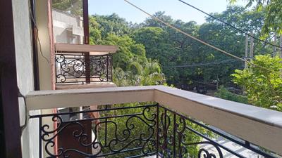 Balcony Image of 2000 Sq.ft 3 BHK Builder Floor for rent in Kalkaji New Delhi for Rs. 80000