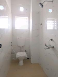 Common Bathroom Image of 750 Sq.ft 2 BHK Apartment / Flat for sale in Kamdahari Kolkata for Rs. 2750000