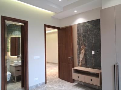 Bedroom Image of 1350 Sq.ft 3 BHK Builder Floor for sale in Paschim Vihar New Delhi for Rs. 27000000