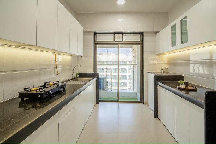 L And T Emerald Isle Main Image 1