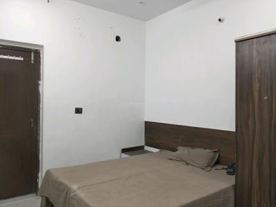 Bedroom Image of 540 Sq.ft 2 BHK Builder Floor for rent in Patparganj New Delhi for Rs. 35000