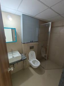 Bathroom Image of 1500 Sq.ft 3 BHK Apartment / Flat for rent in Runwal The Central Park, Chinchwad Pune for Rs. 46000