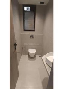 Roongta Green Leaf Bathroom One 3