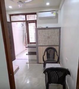 Hall Image of 300 Sq.ft 1 BHK Apartment / Flat for rent in Adarsh Nagar Jaipur for Rs. 20000