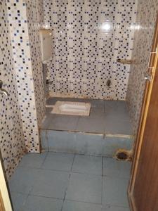 Bathroom Image of 400 Sq.ft 1 BHK Villa for rent in Rasulgarh Bhubaneswar for Rs. 8000