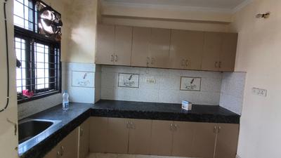 Kitchen Image of 420 Sq.ft 2 BHK Builder Floor for rent in Palam Vihar Extension Gurgaon for Rs. 18000