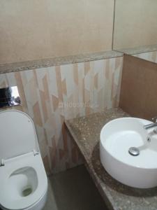 Bathroom Image of 871 Sq.ft 2 BHK Apartment / Flat for rent in Thane West Thane for Rs. 45000