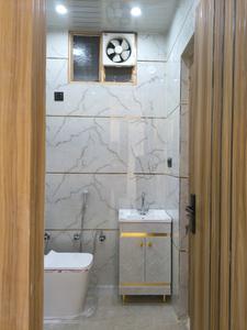 Common Bathroom Image of 1450 Sq.ft 3 BHK Builder Floor for sale in Indirapuram Ghaziabad for Rs. 11800000