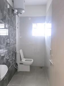 Common Bathroom Image of 1052 Sq.ft 2 BHK Apartment / Flat for rent in Singasandra Bengaluru for Rs. 32000