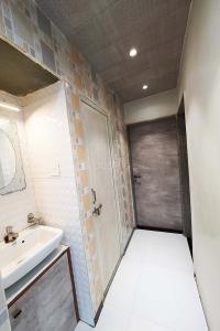 Image of 1575 Sq.ft 3 BHK Apartment / Flat for sale in Navrangpura, Ahmedabad for Rs. 12500000
