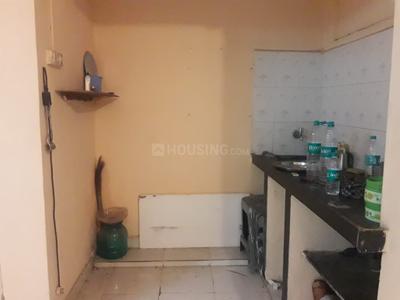 Kitchen Image of 350 Sq.ft 1 RK Apartment / Flat for rent in Kandivali West Mumbai for Rs. 18000