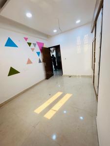 Bedroom Image of 2100 Sq.ft 4 BHK Apartment / Flat for sale in Sector 76 Noida for Rs. 7300000