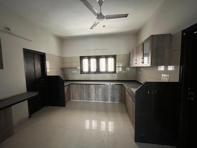Kitchen Image of 2100 Sq.ft 4.5 BHK Apartment / Flat for sale in New Alkapuri Vadodara for Rs. 12000000
