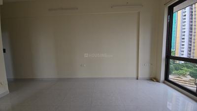 Living Room Image of 790 Sq.ft 2.5 BHK Apartment / Flat for sale in The Atmosphere, Mulund West Mumbai for Rs. 23500000