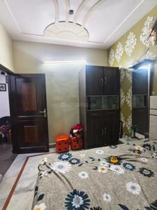 Bedroom Image of 1000 Sq.ft 2 BHK Builder Floor for rent in Sector 4 Rohini New Delhi for Rs. 38000