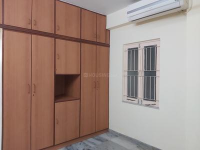 Bedroom Image of 600 Sq.ft 1 BHK Apartment / Flat for rent in Satellite Ahmedabad for Rs. 19000