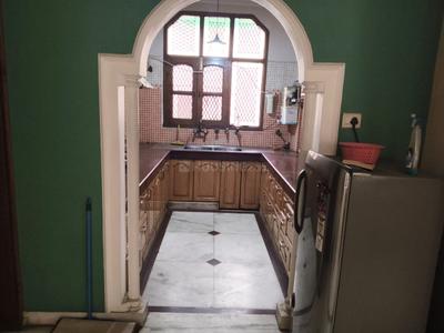 Kitchen Image of 2200 Sq.ft 3 BHK Builder Floor for rent in Sector 41 Noida for Rs. 41000