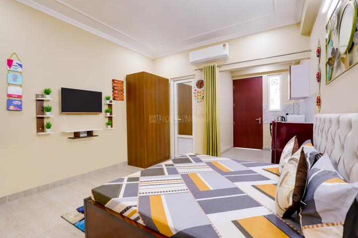 Sector 32 Bedroom 1