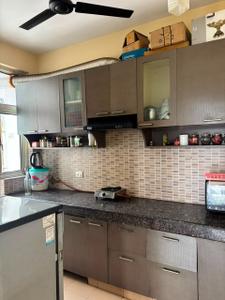 Kitchen Image of 1600 Sq.ft 3 BHK Apartment / Flat for rent in Grand Omaxe, Sector 93B Noida for Rs. 43900