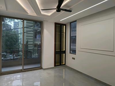 Bedroom Image of 2100 Sq.ft 4 BHK Builder Floor for sale in Kaushambi Ghaziabad for Rs. 23000000