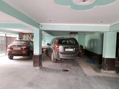 Car Garage Image of 625 Sq.ft 2 BHK Apartment / Flat for sale in Tara Nagar New Delhi for Rs. 2800000