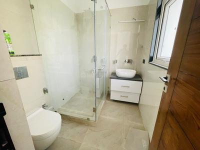 Bathroom Image of 2850 Sq.ft 4 BHK Builder Floor for rent in Palam Vihar Gurgaon for Rs. 70000