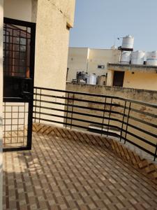 Balcony Image of 900 Sq.ft 2 BHK Builder Floor for rent in Janakpuri New Delhi for Rs. 30000