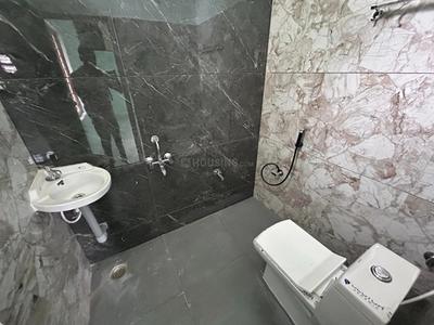 Bathroom Image of 920 Sq.ft 2 BHK Apartment / Flat for sale in Ambattur Chennai for Rs. 5500000