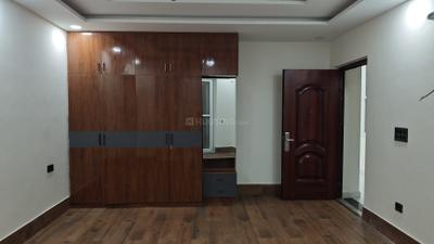 Bedroom Image of 1750 Sq.ft 3 BHK Builder Floor for rent in Sector 122 Noida for Rs. 35000