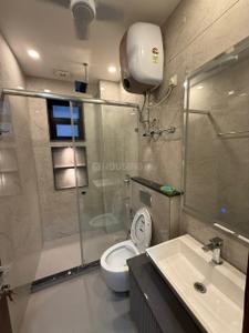 Bathroom Image of 5500 Sq.ft 4 BHK Builder Floor for rent in Greater Kailash II New Delhi for Rs. 600000