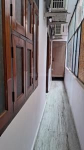 Balcony Image of 900 Sq.ft 2 BHK Builder Floor for rent in RWA Jitar Nagar Block C, Krishna Nagar New Delhi for Rs. 30000