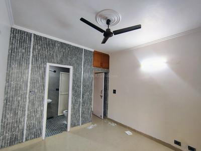 Bedroom Image of 1050 Sq.ft 2 BHK Apartment / Flat for sale in Parshvnath Majestic Arcade, Indirapuram Ghaziabad for Rs. 11000000