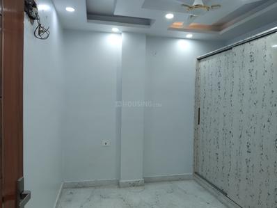 Bedroom Image of 1200 Sq.ft 3 BHK Builder Floor for rent in Preet Vihar New Delhi for Rs. 37000