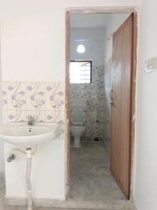 Common Bathroom Image of 1330 Sq.ft 3 BHK Apartment / Flat for sale in Patuli Kolkata for Rs. 4800000