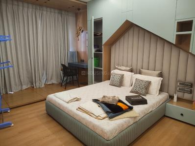 Bedroom Image of 2400 Sq.ft 4 BHK Apartment / Flat for rent in Rajhans Grandezza, Bharthana Surat for Rs. 150000