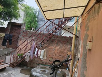 Balcony Image of 900 Sq.ft 1 BHK Independent House for rent in Najafgarh New Delhi for Rs. 10000