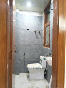 Common Bathroom Image of 1200 Sq.ft 3 BHK Builder Floor for sale in Vasundhara Ghaziabad for Rs. 8500000
