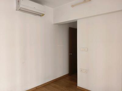 Bedroom Image of 850 Sq.ft 2.5 BHK Apartment / Flat for rent in Lodha Palava Downtown, Palava Phase 2 Thane for Rs. 15000