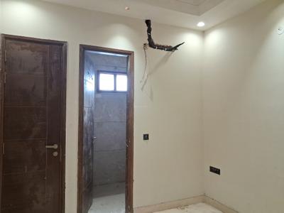 Bedroom Image of 900 Sq.ft 3 BHK Builder Floor for sale in Paschim Vihar New Delhi for Rs. 21000000
