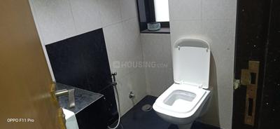 Bathroom Image of 1400 Sq.ft 2 BHK Apartment / Flat for rent in Colaba Mumbai for Rs. 150000