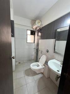 Bathroom Image of 950 Sq.ft 2 BHK Apartment / Flat for sale in Bhandari Vermont, Wagholi Pune for Rs. 7000000