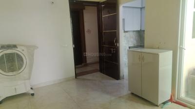Living Room Image of 945 Sq.ft 2 BHK Apartment / Flat for rent in Gaurs Siddhartham, Siddharth Vihar Ghaziabad for Rs. 25000