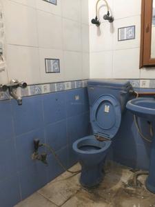 Bedroom Two Image of 1050 Sq.ft 2 BHK Apartment / Flat for sale in Vikaspuri New Delhi for Rs. 12500000