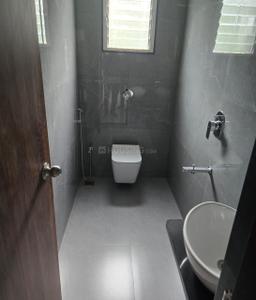 Bathroom Image of 2000 Sq.ft 3 BHK Apartment / Flat for rent in Bajaj Nagar Nagpur for Rs. 35000